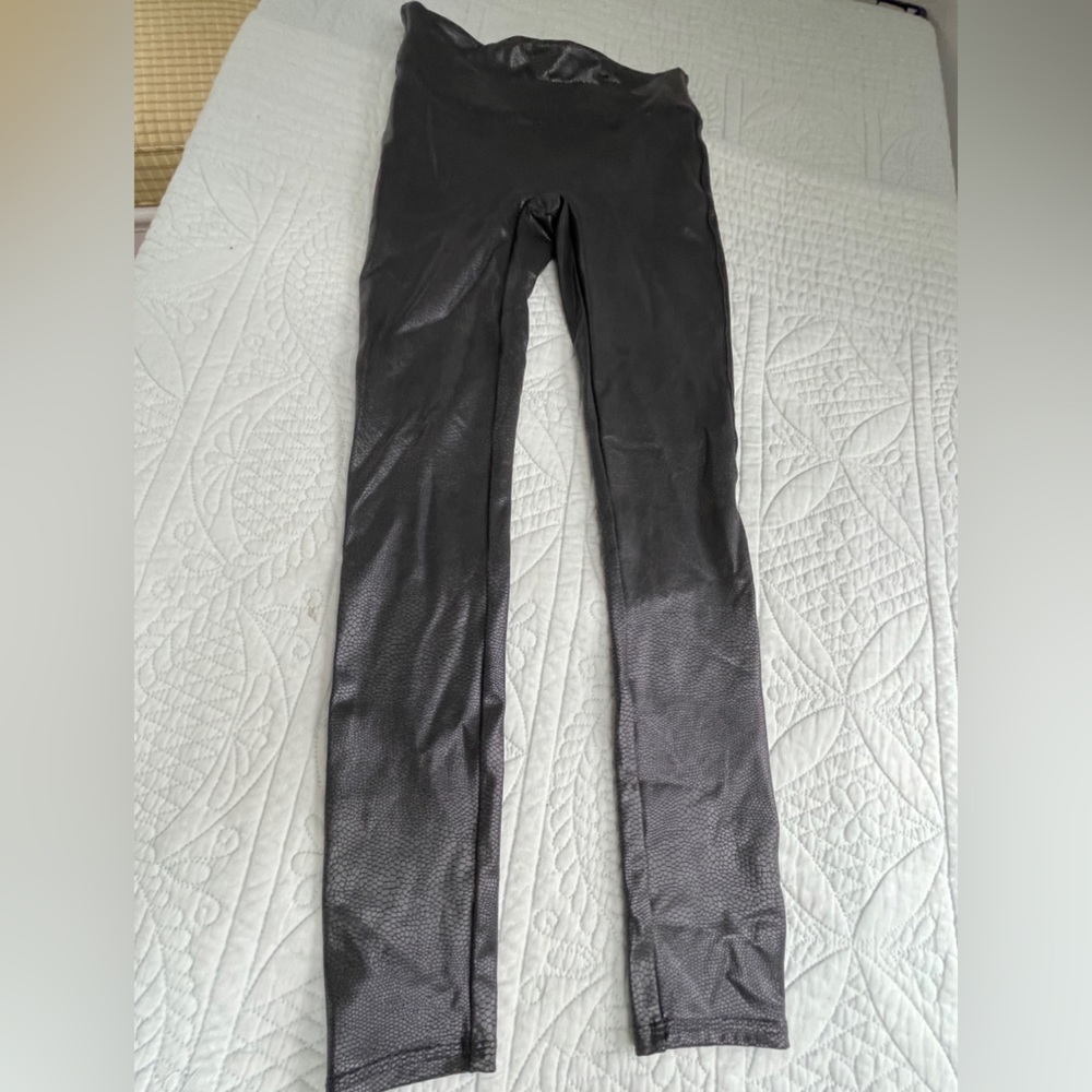Spank Faux leather leggings